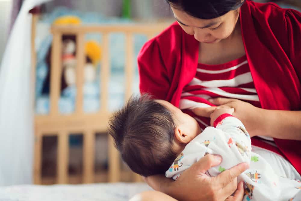 Why Does Nipple Itching Happen While Breastfeeding?