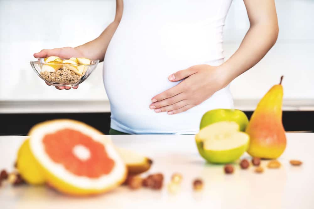 Are You Hungry, Mommy? Here are the Best Fruits to Eat When Pregnant