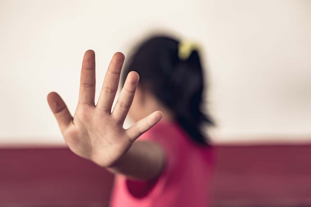 Teach Kids about "Safe" Touch with this 5-Step Strategy