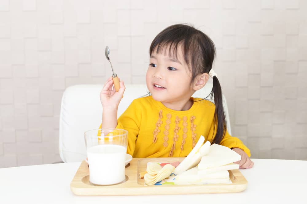 5 Ways To Set Healthy Eating Habits for Preschoolers