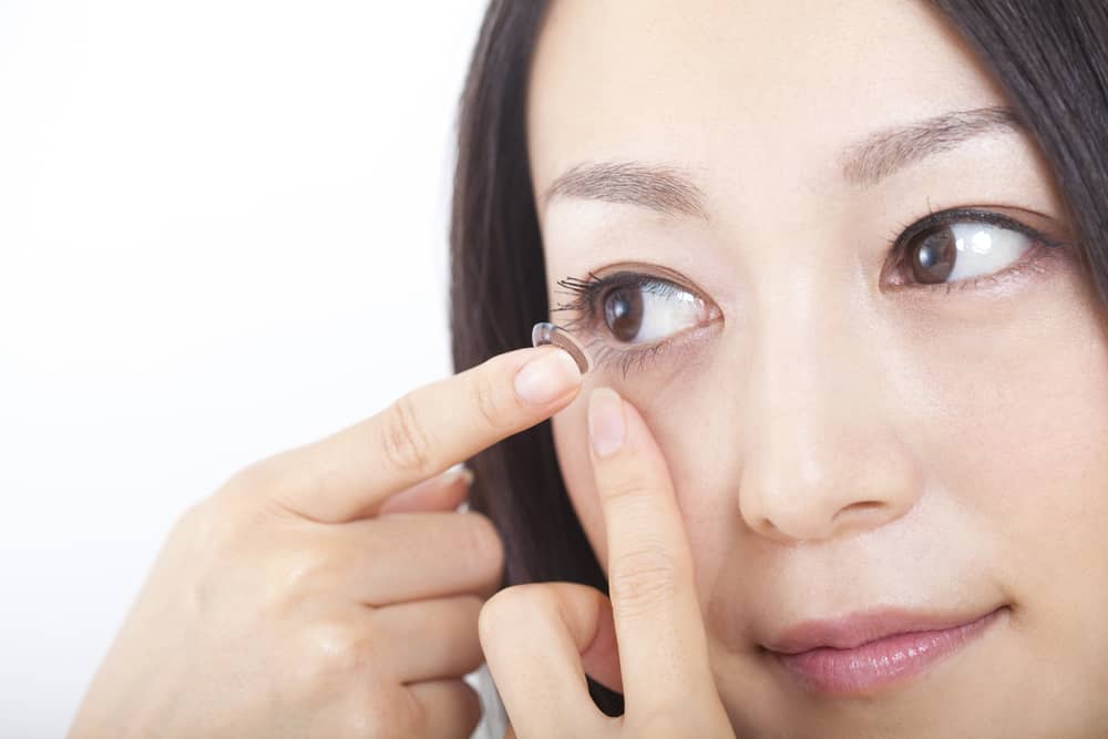 Complications of Contact Lens Wear: Know the Possible Risks