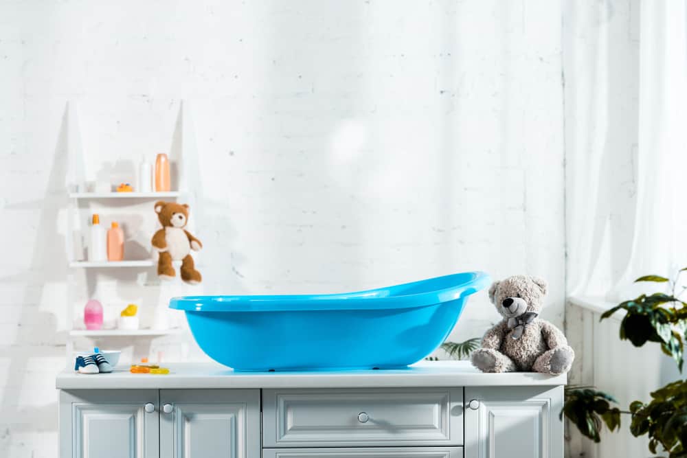 A Quick Guide: Safety Tips on Using a Bathtub with Net for Babies