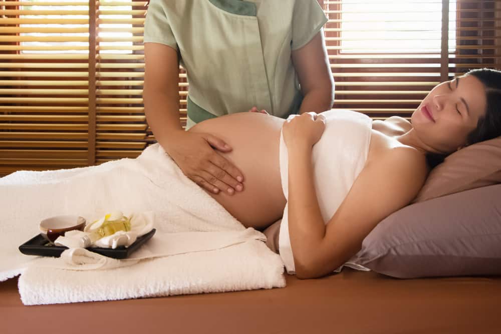 Prenatal Massage: 4 Benefits According to Studies