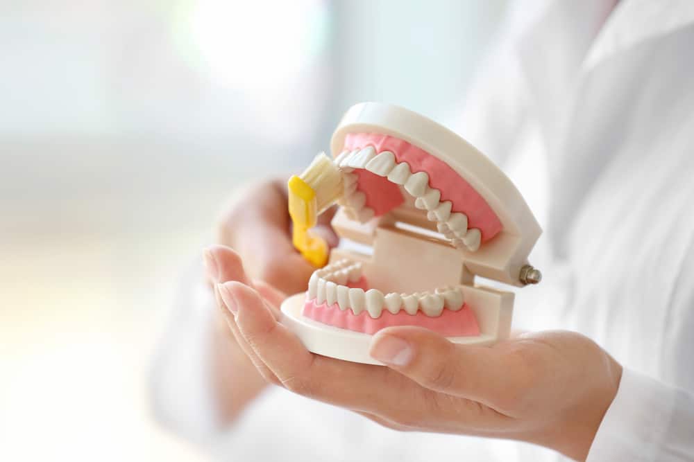 Dental Prosthesis: Why Do You Need It and How Is the Procedure Done?
