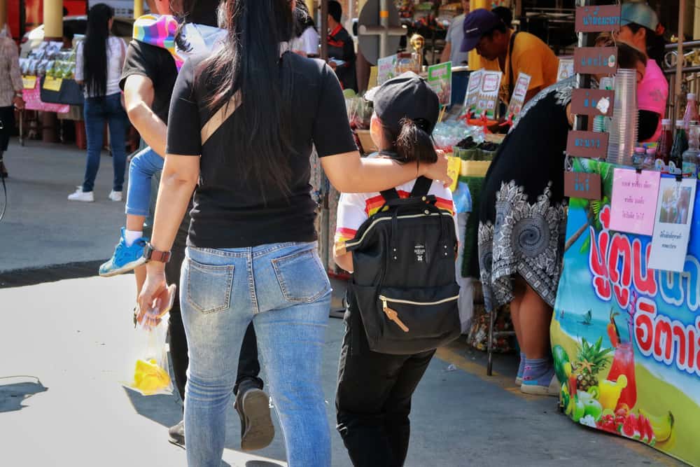 Talking to Strangers: A Handy Guide for Your Kids