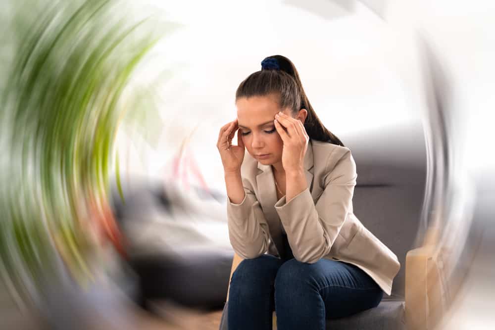 Vestibular Migraines: Headaches With Nausea and Dizziness