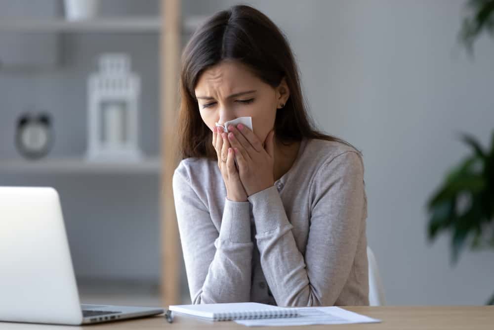 Cold and Runny Nose vs Allergy: What Is the Difference?