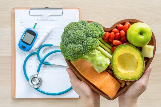 Low-Carb or Keto Diet: Which Is Better for Type 2 Diabetes?