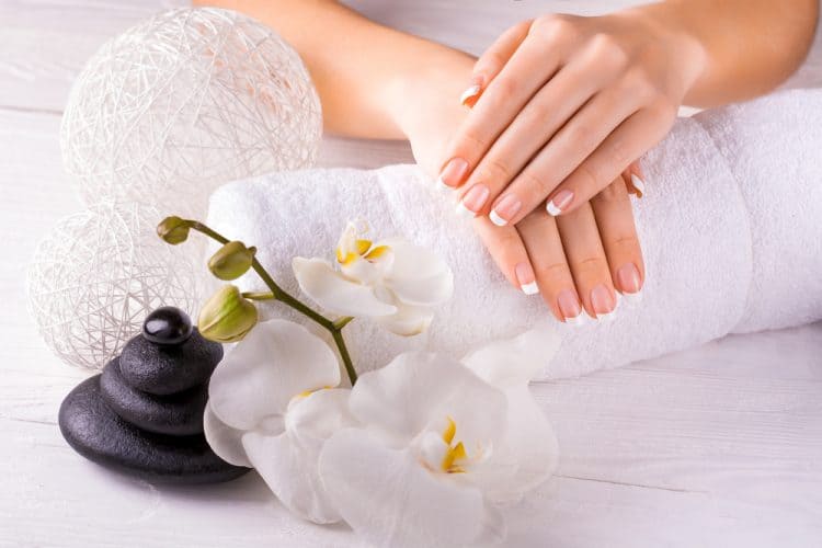 7 Home Remedies for Peeling Hands