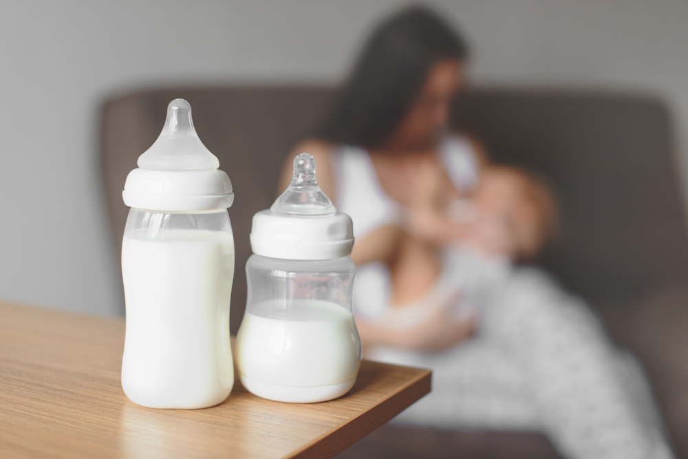 A Guide on How To Pump Breast Milk in 3 Different Ways