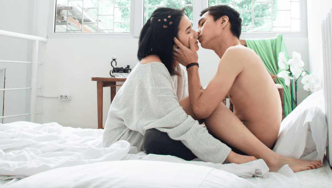 Sex During First Trimester: Is 3 Months Too Soon?