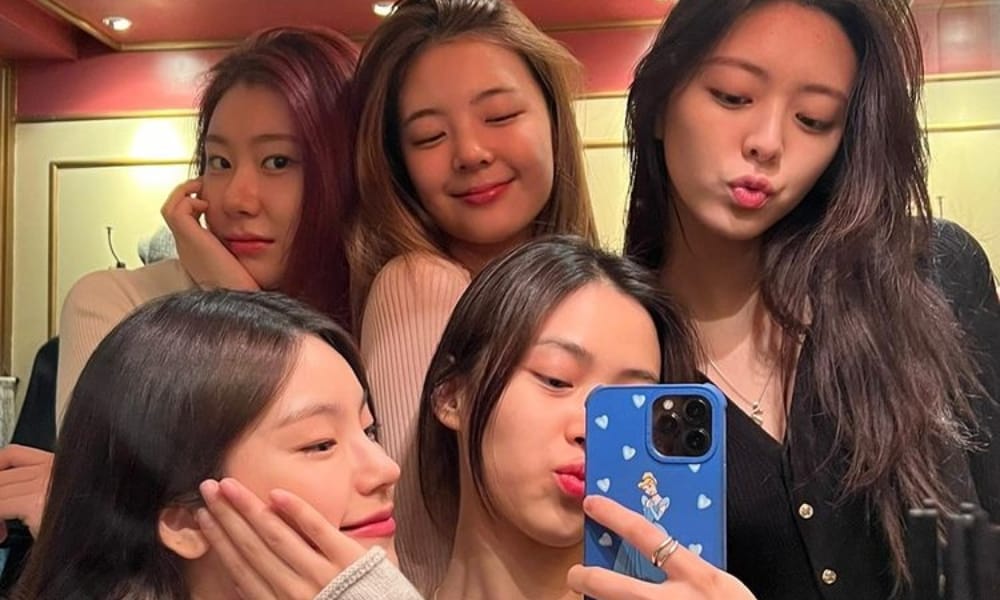 ITZY COVID-19: 2 Miyembro Nagpositibo, Kilalanin Dito Kung Sino