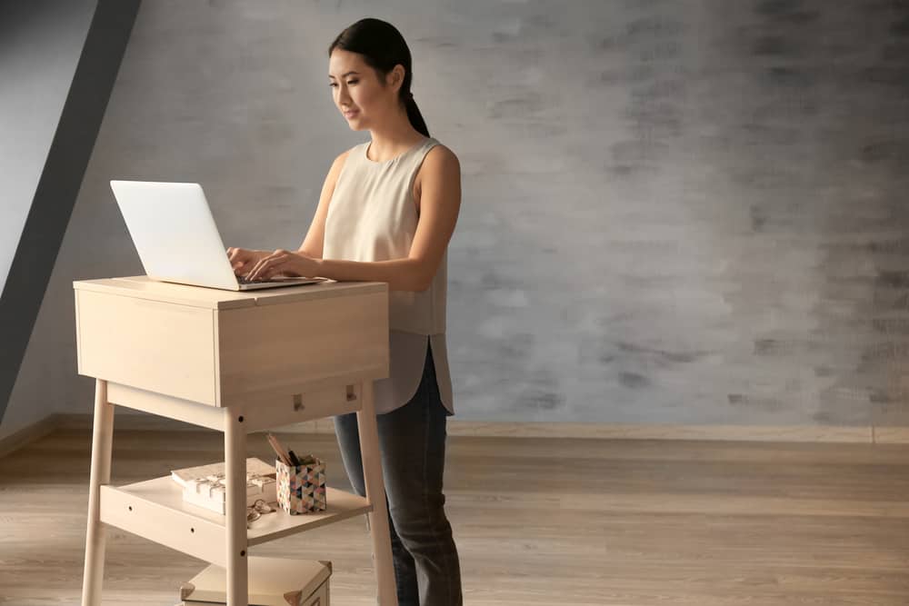 Is A Standing Desk Really Beneficial To Your Health?
