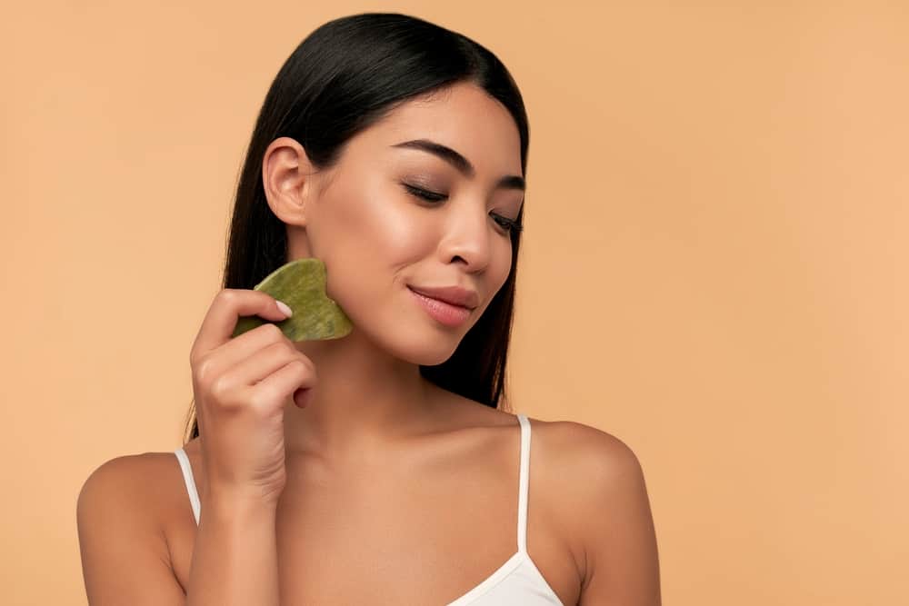 Gua Sha Benefits: How Adding It to Your Routine Can Be Helpful