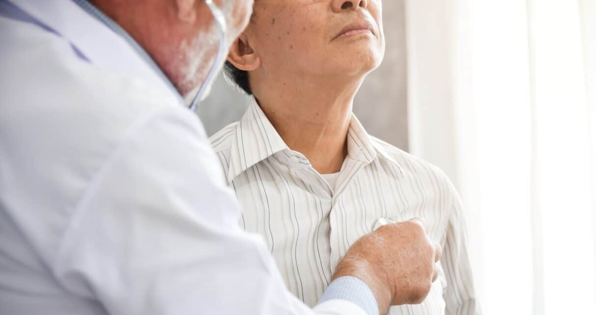 Sino ang Nagkakaroon ng Pneumonia? Alamin Dito ang mga At Risk!