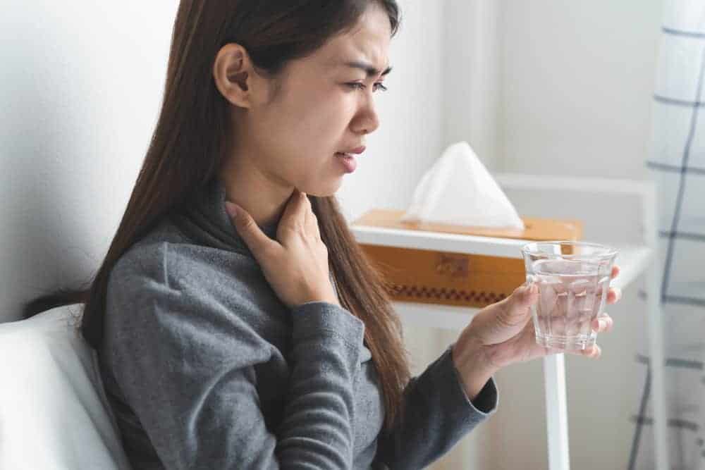 Gamot Sa Sakit Ng Lalamunan o Tonsillitis: Subukan Ang Mga Ito!