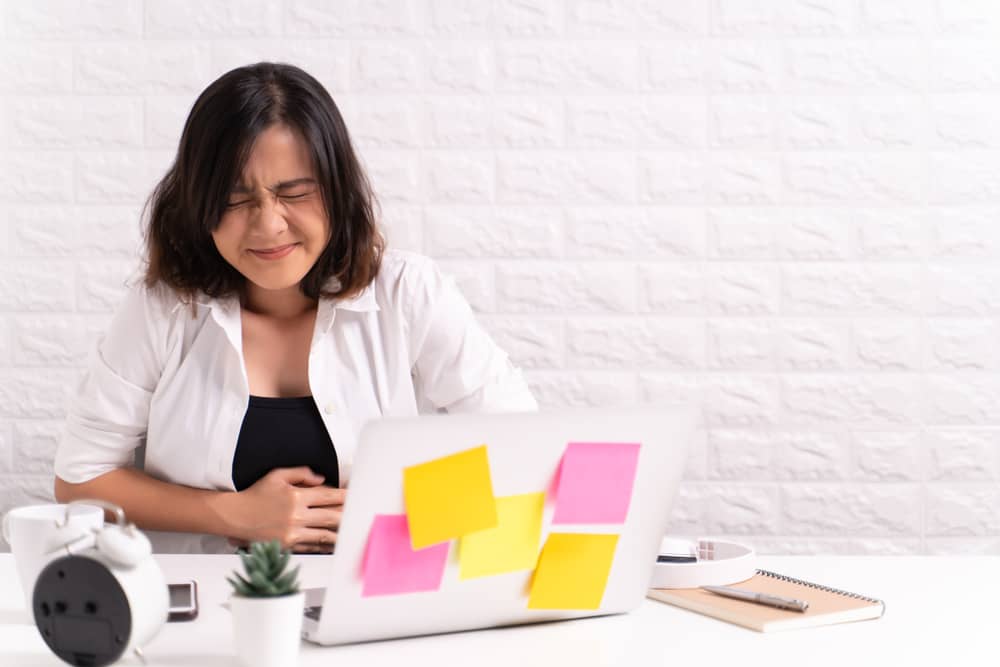 Stress Gastritis: Sanhi, Sintomas, at Paggamot sa Kondisyong Ito