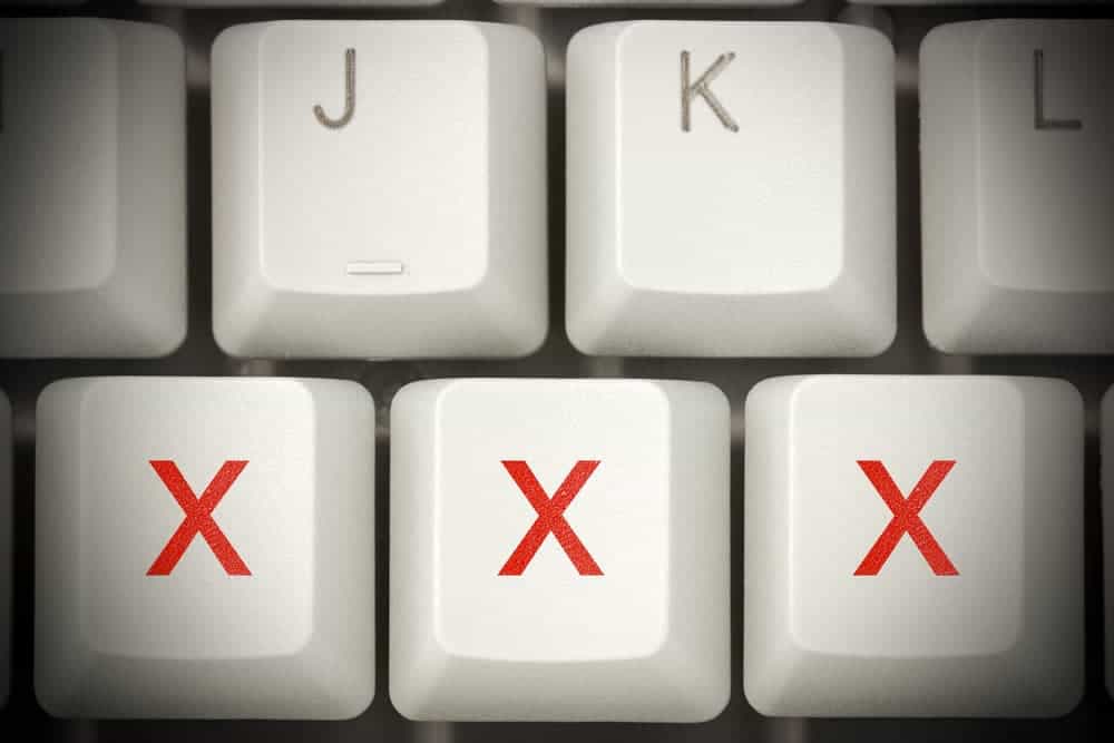 Pagkaadik sa porn: Anu-ano ang sintomas at epekto nito?