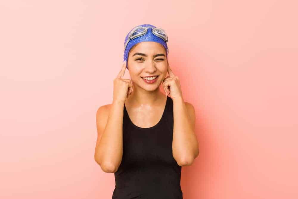 Swimmer's Ear: Ano Ang Kondisyong Ito, At Paano Ito Magagamot?