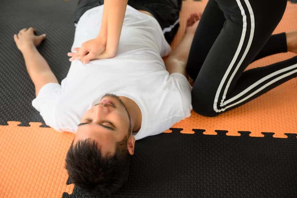 Alamin: Ano Ang Tamang First Aid Para Sa Na-Stroke?