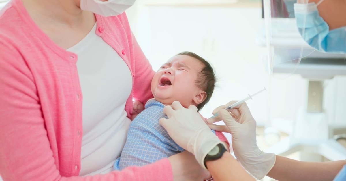 10 Mga Bakuna Para Sa Baby Na Dapat Mong Malaman Bilang Magulang!