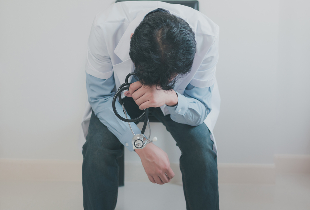 6 Na Trauma Na Posibleng Makuha Dahil Sa Pagiging Doktor